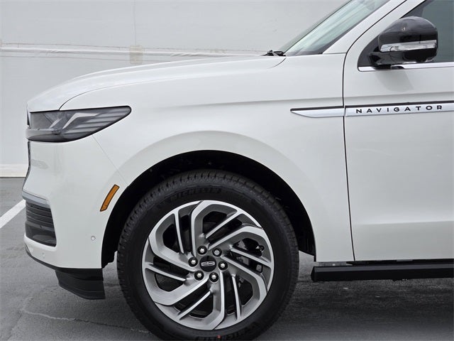 2025 Lincoln Navigator L Reserve