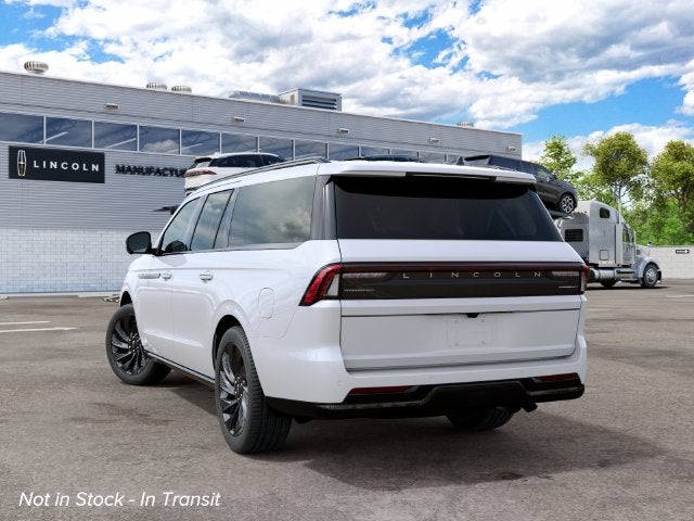 2027 Lincoln Navigator L Reserve