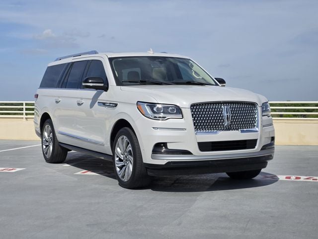 2023 Lincoln Navigator L Reserve
