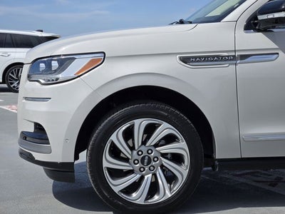 2023 Lincoln Navigator L Reserve