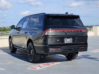 2025 Lincoln Navigator L Reserve