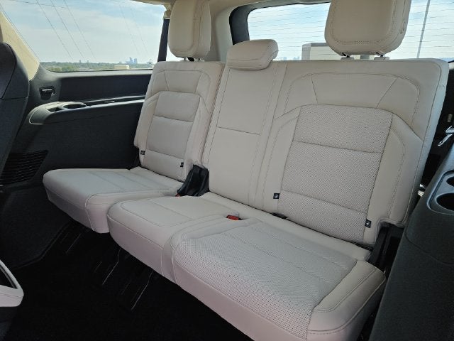 2027 Lincoln Navigator L Reserve