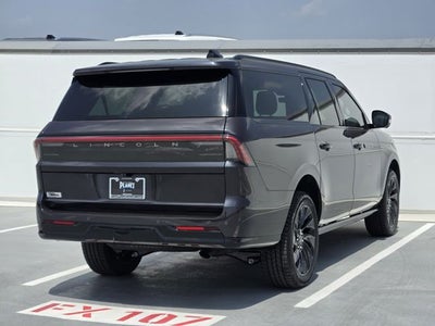 2026 Lincoln Navigator L Reserve