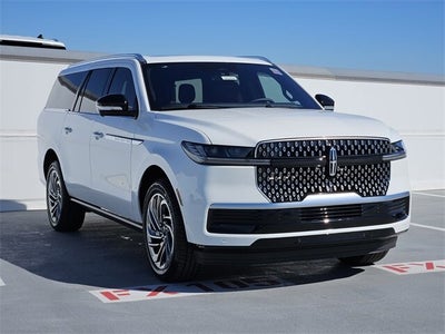 2025 Lincoln Navigator L Reserve