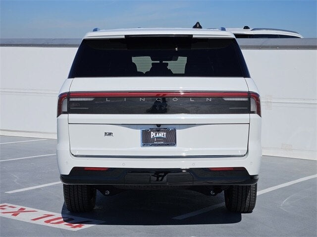 2025 Lincoln Navigator L Reserve