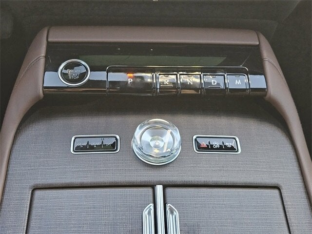 2025 Lincoln Navigator L Reserve