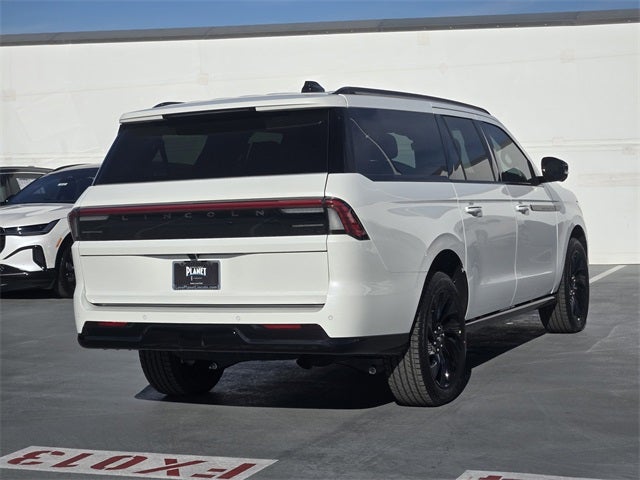 2025 Lincoln Navigator L Reserve