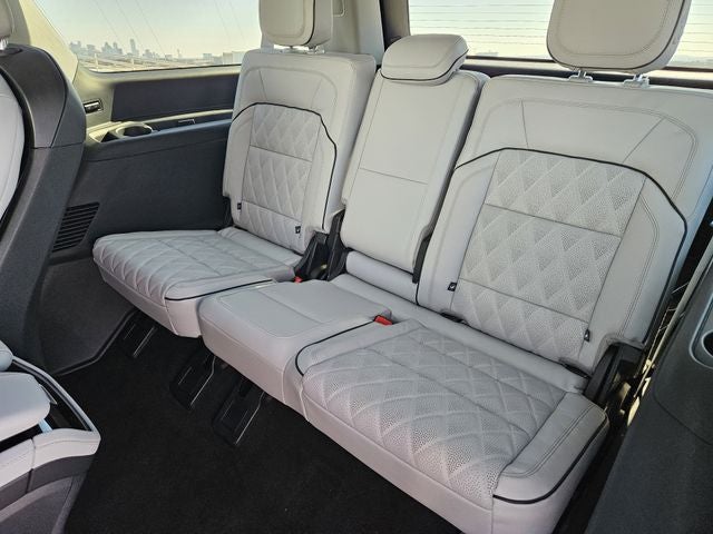 2026 Lincoln Navigator L Black Label