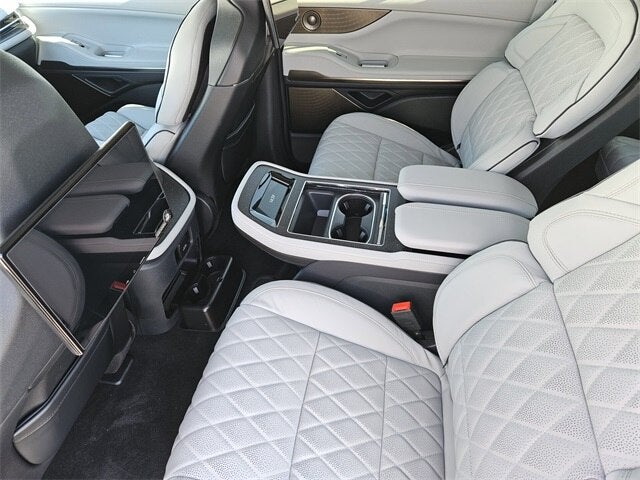 2026 Lincoln Navigator L Black Label