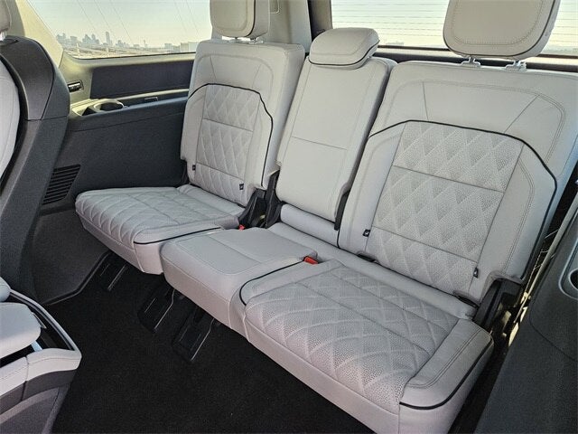 2026 Lincoln Navigator L Black Label