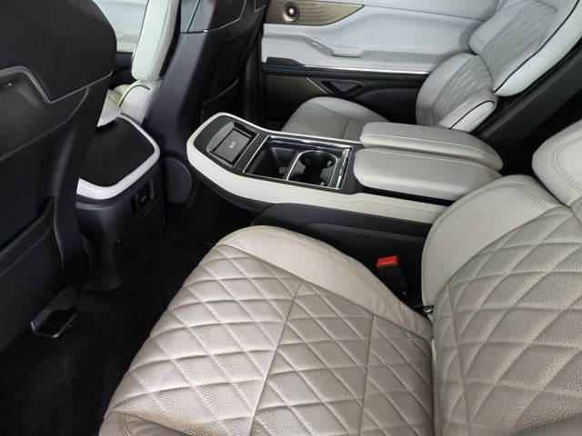 2026 Lincoln Navigator L Black Label
