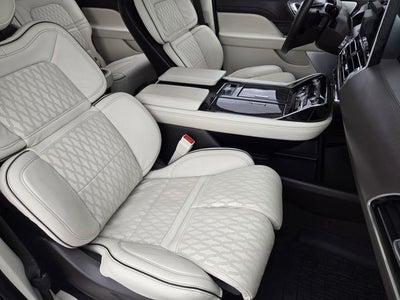 2024 Lincoln Navigator L L Black Label