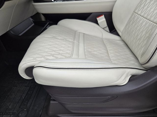 2024 Lincoln Navigator L L Black Label