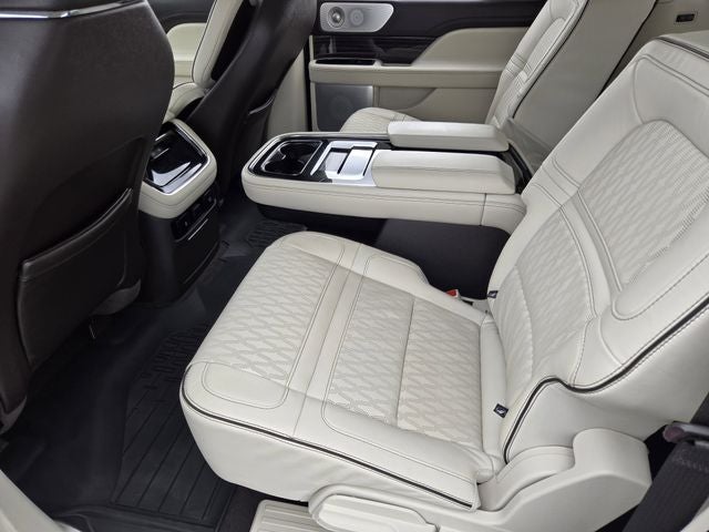 2024 Lincoln Navigator L L Black Label