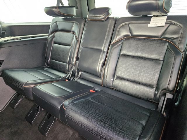 2025 Lincoln Navigator L Black Label