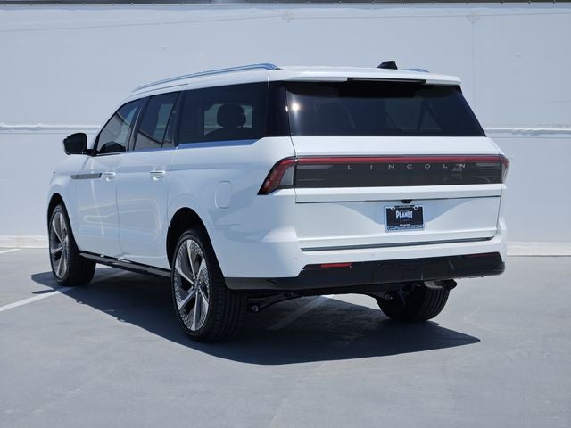 2027 Lincoln Navigator L Black Label