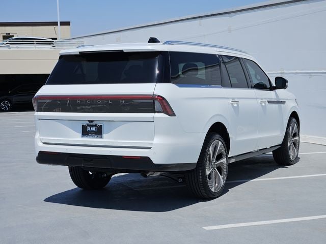 2027 Lincoln Navigator L Black Label