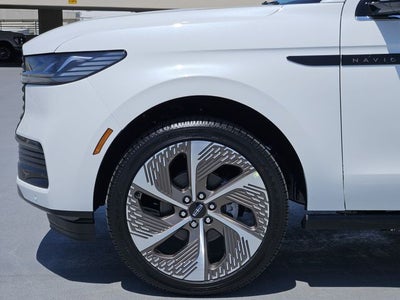 2027 Lincoln Navigator L Black Label
