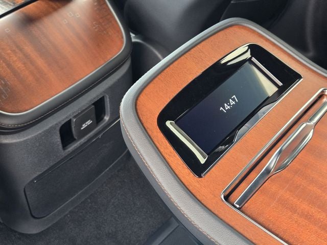 2027 Lincoln Navigator L Black Label