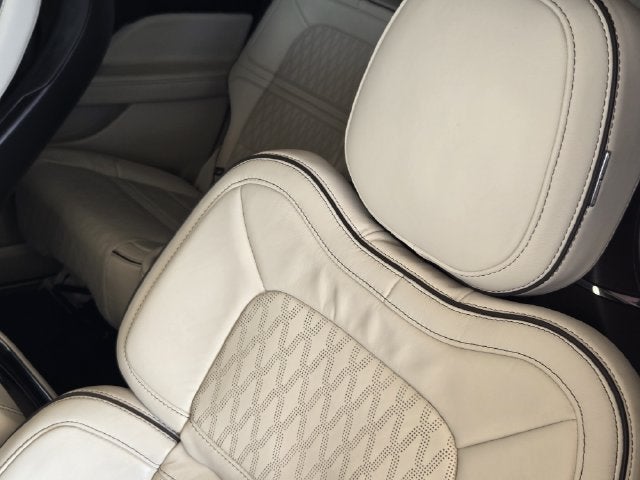 2023 Lincoln Navigator L Black Label