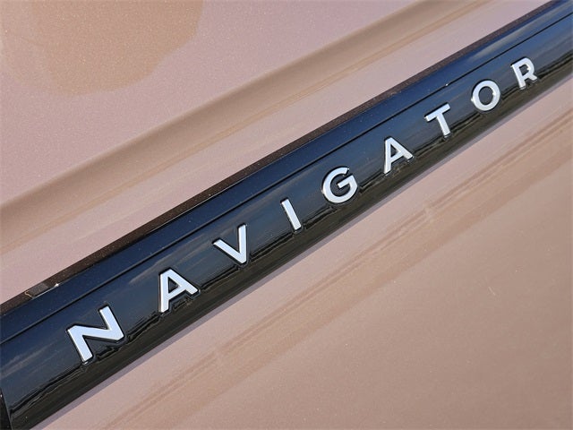 2025 Lincoln Navigator L Black Label
