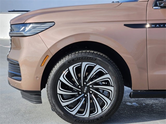 2025 Lincoln Navigator L Black Label