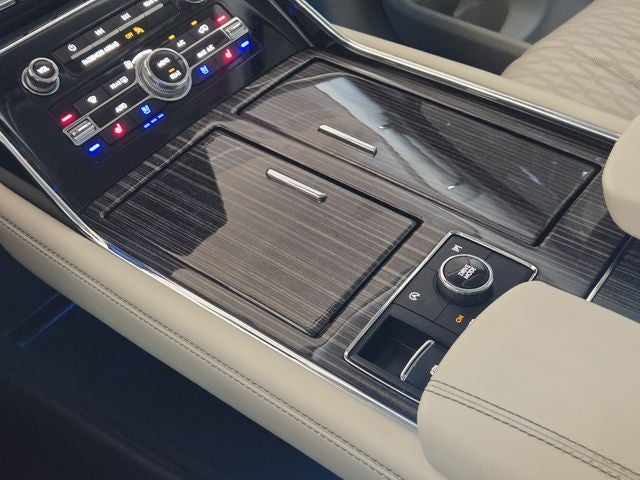2023 Lincoln Navigator L Black Label
