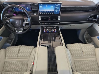 2023 Lincoln Navigator L Black Label