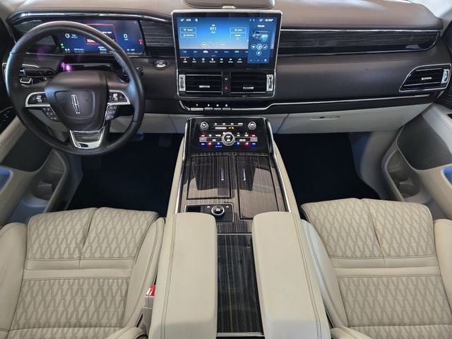 2023 Lincoln Navigator L Black Label