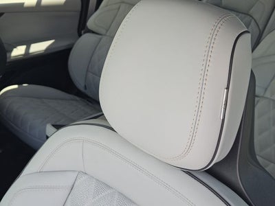2027 Lincoln Navigator L Black Label