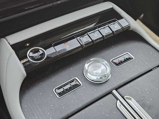2027 Lincoln Navigator L Black Label