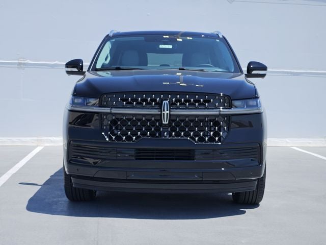 2027 Lincoln Navigator L Black Label