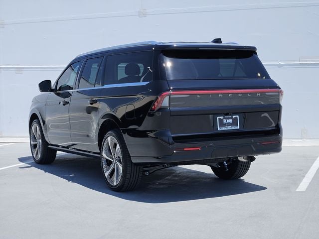 2027 Lincoln Navigator L Black Label