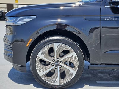 2027 Lincoln Navigator L Black Label