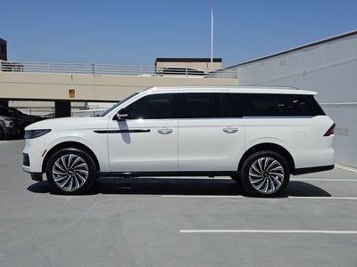 2027 Lincoln Navigator L Black Label