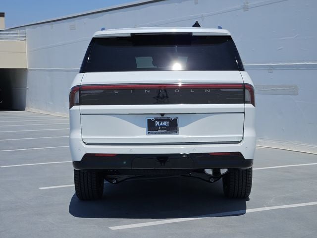 2027 Lincoln Navigator L Black Label