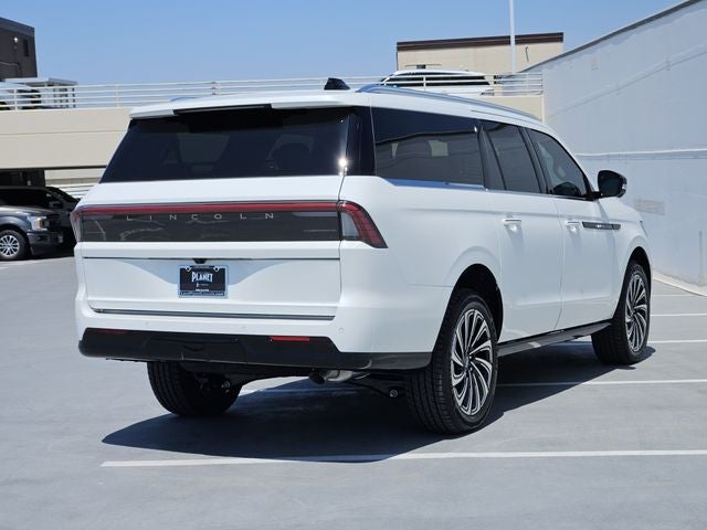 2027 Lincoln Navigator L Black Label