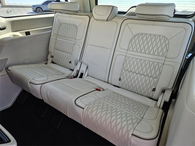 2024 Lincoln Navigator L L Black Label