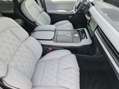 2027 Lincoln Navigator L Black Label