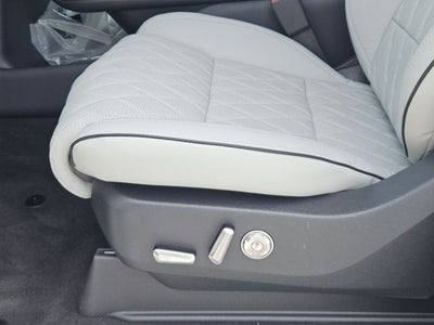 2027 Lincoln Navigator L Black Label