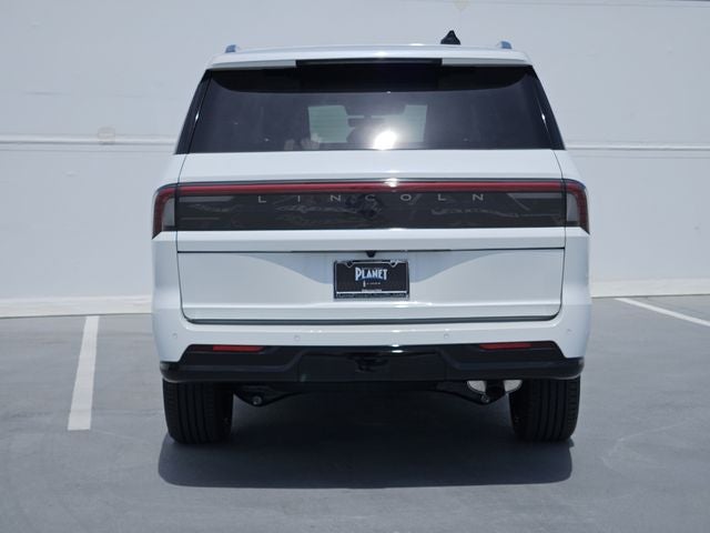 2027 Lincoln Navigator L Black Label