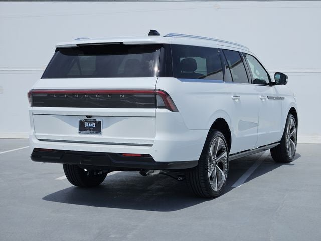 2027 Lincoln Navigator L Black Label