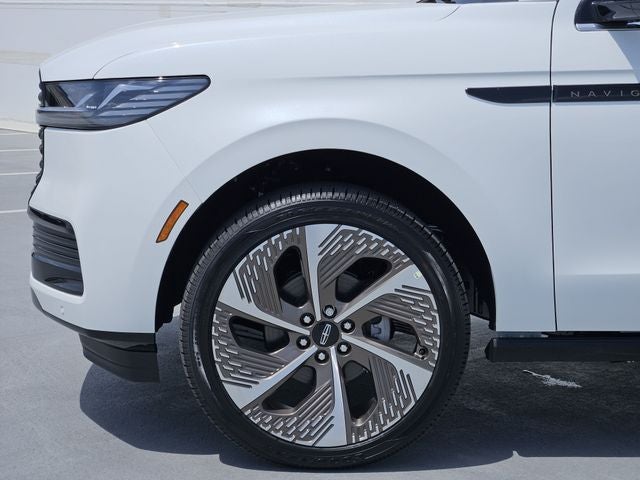 2027 Lincoln Navigator L Black Label
