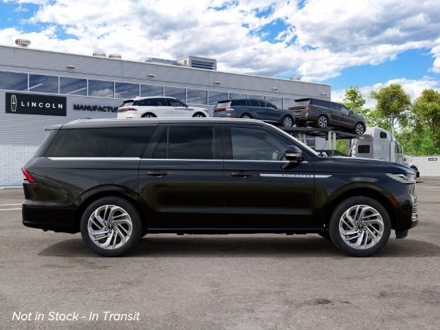 2027 Lincoln Navigator L Reserve