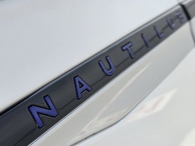 2025 Lincoln Nautilus Reserve