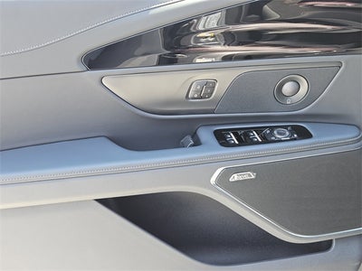 2025 Lincoln Nautilus Reserve