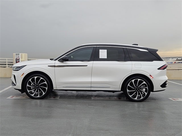 2024 Lincoln Nautilus Black Label