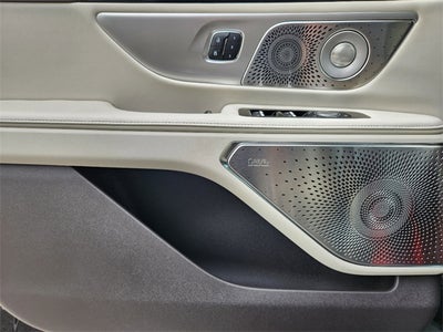 2024 Lincoln Nautilus Black Label