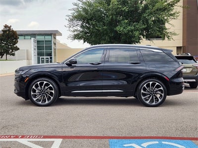 2024 Lincoln Nautilus Black Label