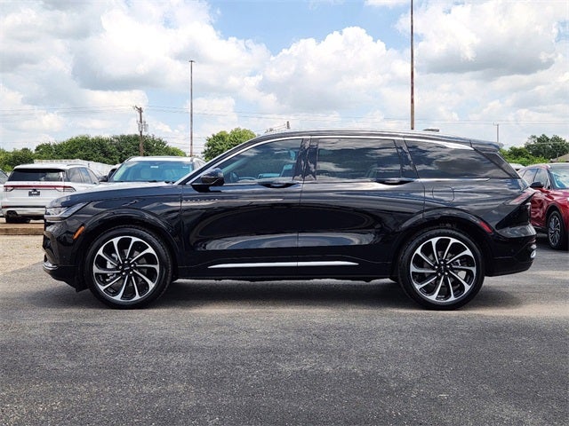 2024 Lincoln Nautilus Black Label